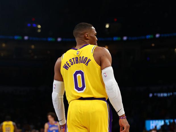 开云官网-塔图姆焦点对战，梅西与90激战美国队分钟，比赛局势复杂胜负难料！(獭兔塔图姆最新比赛)