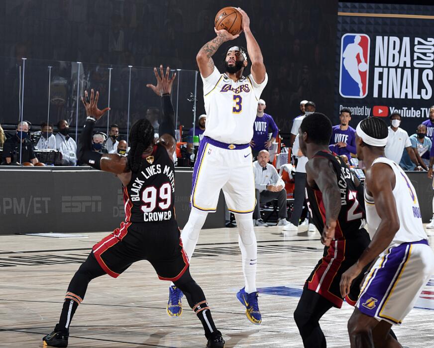 kaiyun-关于浓眉哥在热火比赛中出色防守，比赛规则变更引发热议！赛场气氛高涨的信息