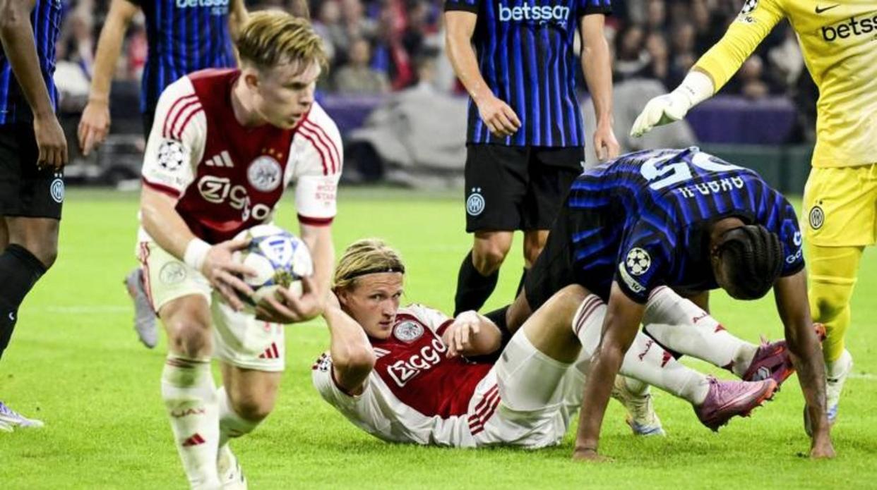 这也行？阿贾克斯绝杀压哨备战德甲窗口期里尔备战西甲，北京首钢豪取连胜备战NBA季后赛(nba季前赛杨汉森最新消息)